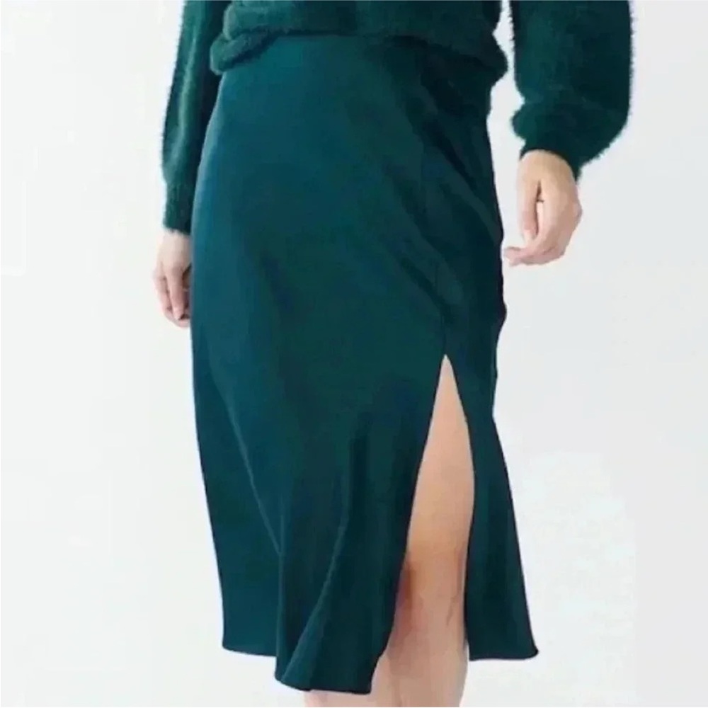 Women's Dark Green Side-Slit Midi Skirt
